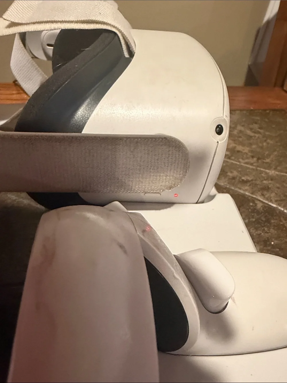 Meta Quest 2 Wireless VR Headset and Controllers - White with charging port